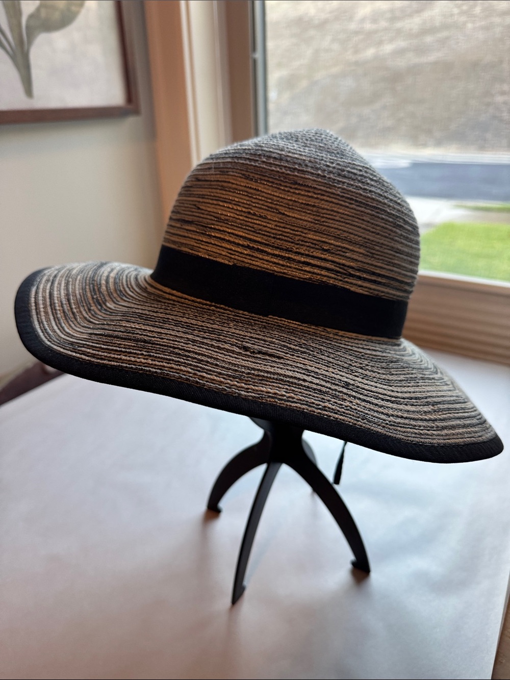 Solar Escape sun hat Women’s OS black tan woven wide brim classic Beach Resort